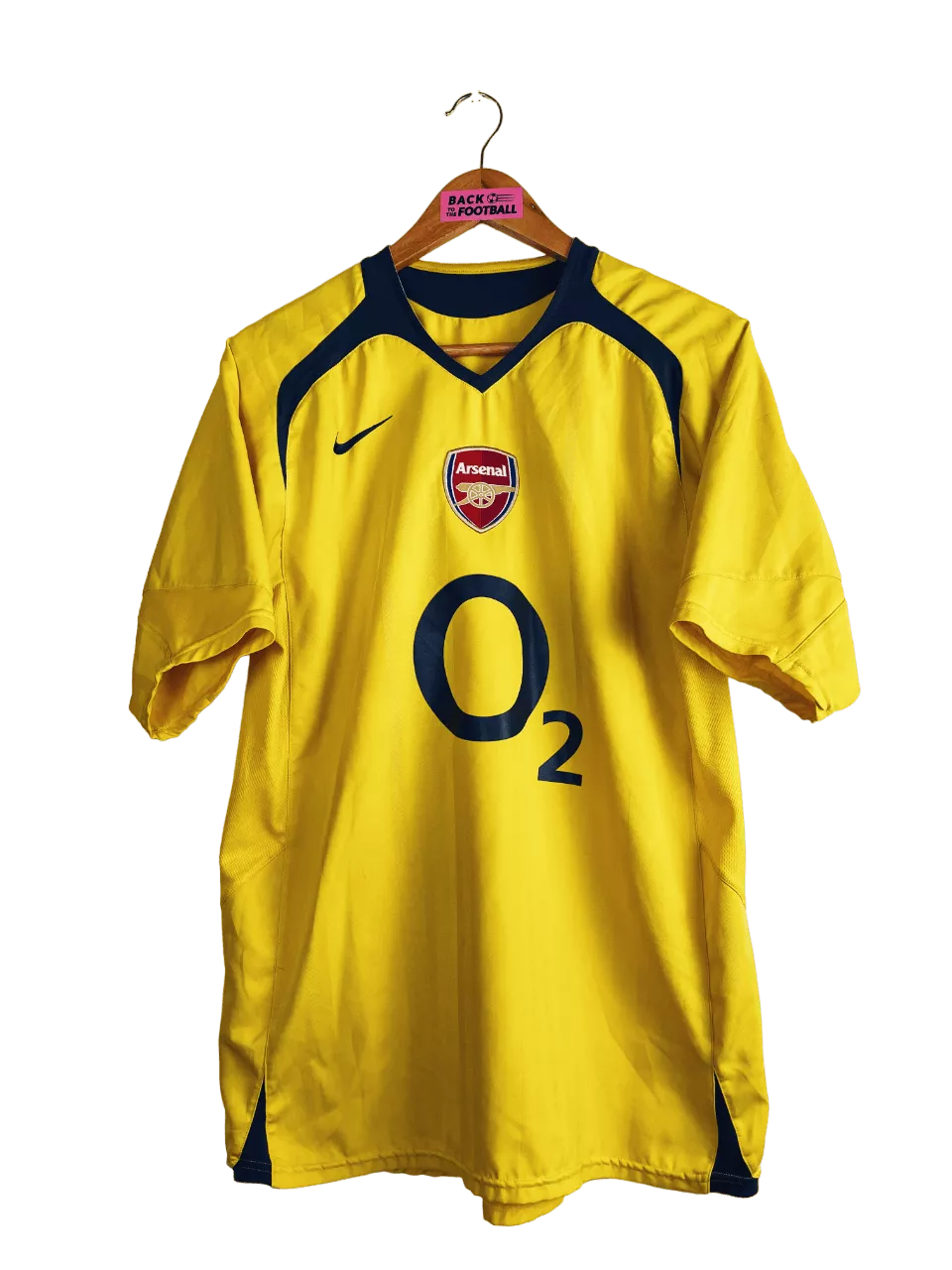 Retro de visitante del Arsenal 2005/2006