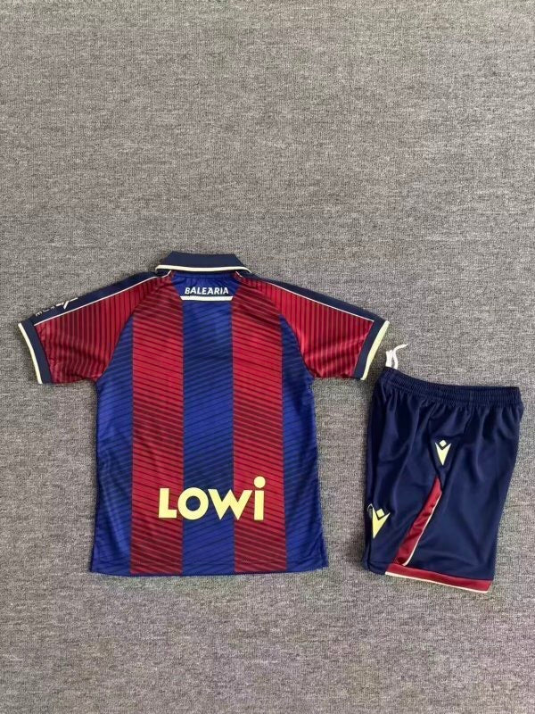 Kit enfant Levante domicile 25/26