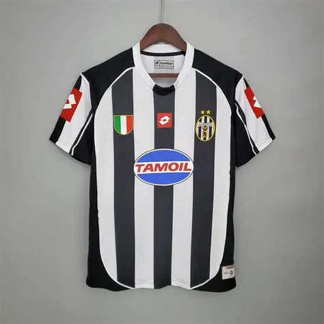 Retro local de la Juventus 2002/2003