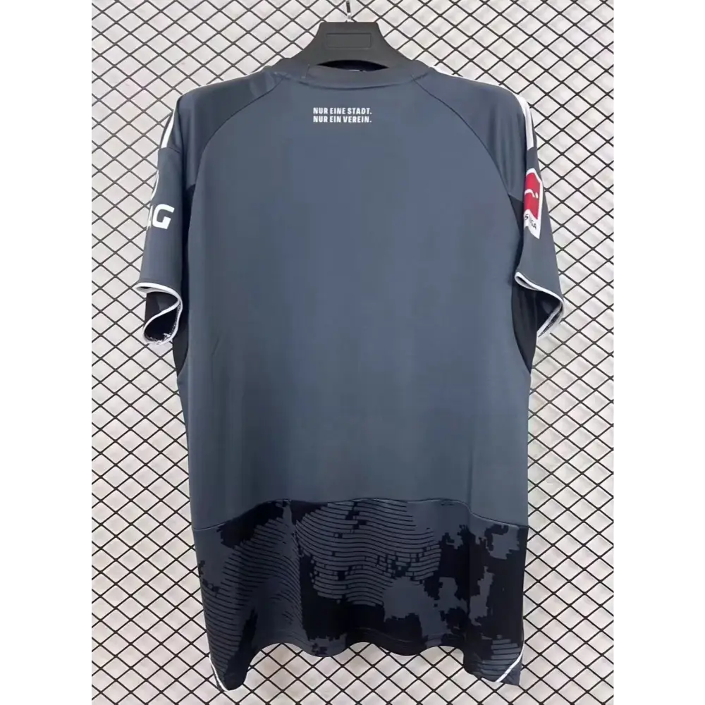 Eintracht Francfort Extérieur 3 2025/2026 Vêtements de sport