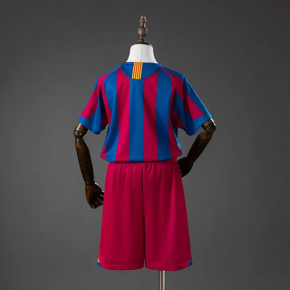 Kit Enfant FC Barcelone 2006 Domicile - Vêtements de sport