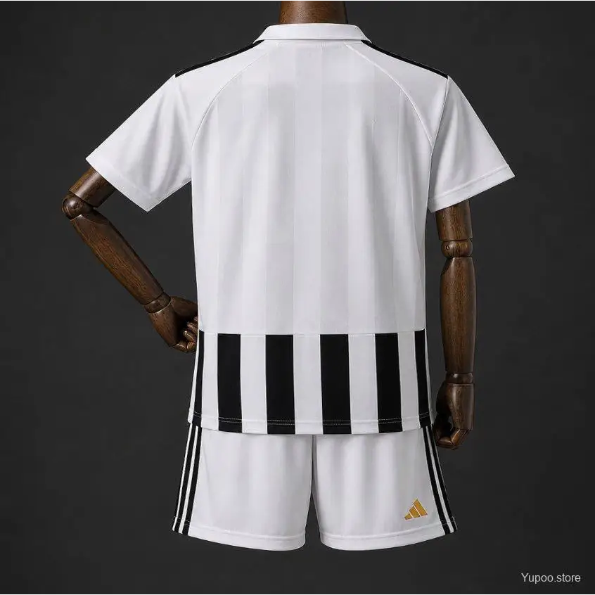 Kit Enfant Juventus Domicile 2026/2027 - Vêtements de sport