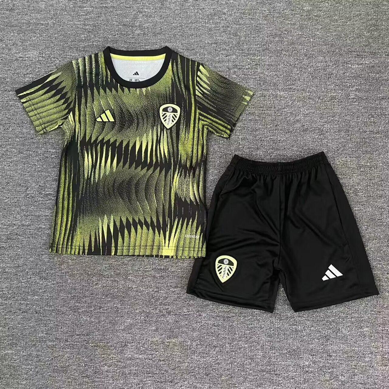 Kit enfant Leeds Utd 2025/2026 Vêtements de sport