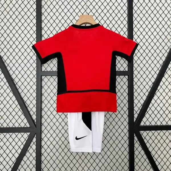Kit Enfant Manchester United Domicile Retro 2002/2003 - Vêtements de sport