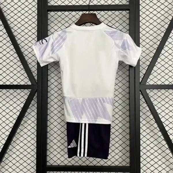 Kit Enfant Manchester United Extérieur 2025/2026 - Vêtements de sport