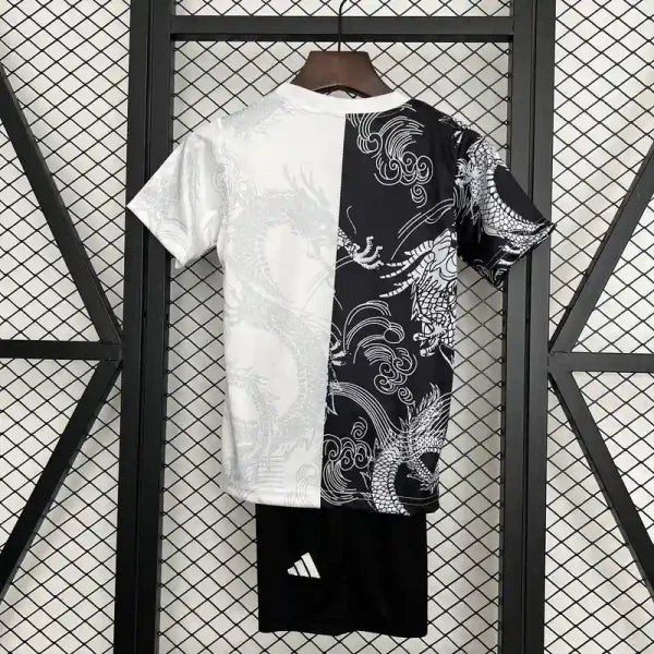 Kit Enfant Real Madrid Spécial Edition 2025/2026 - Vêtements de sport