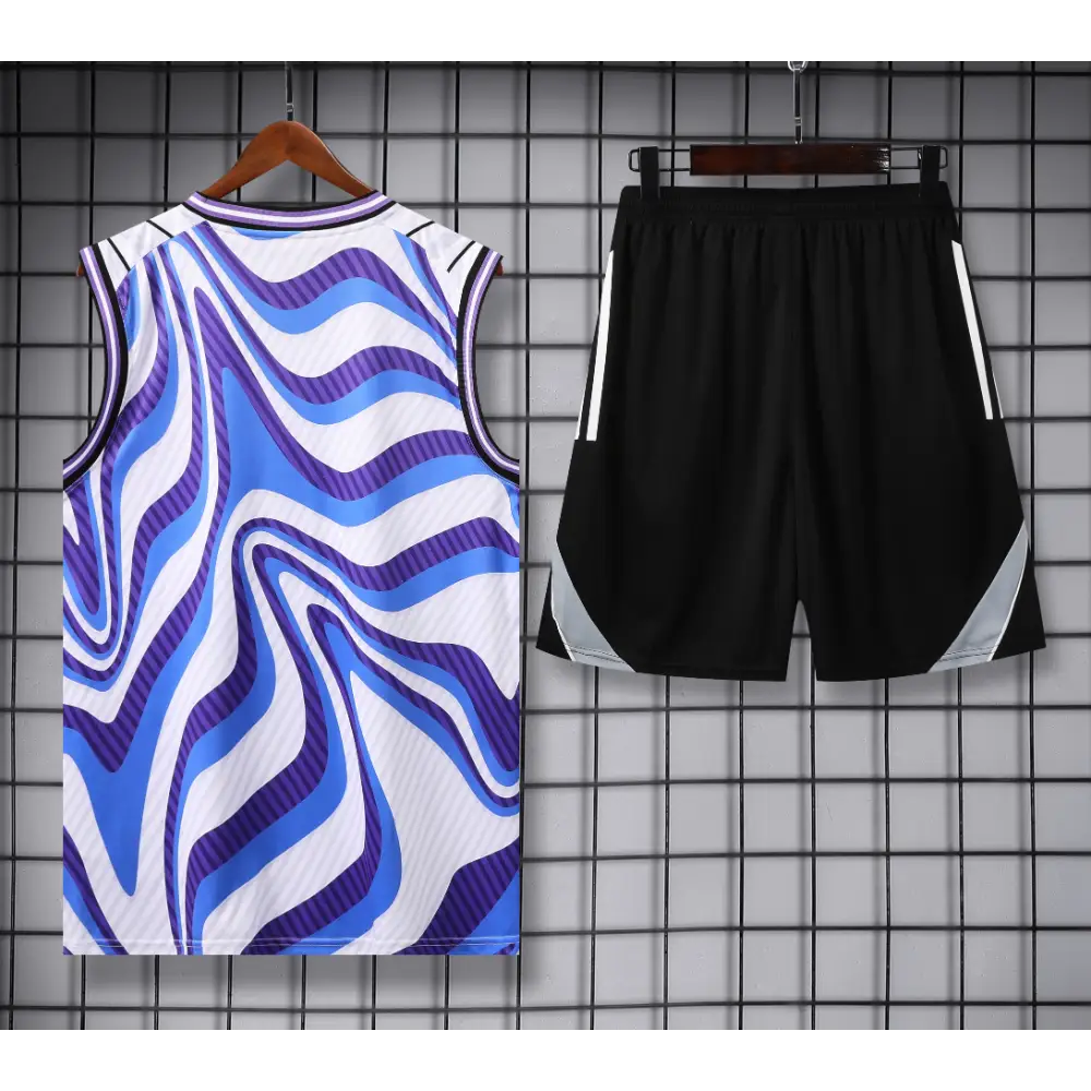 Kit Entraînement Real Madrid Noir Blanc & Bleu 2025/2026 - Vêtements de sport