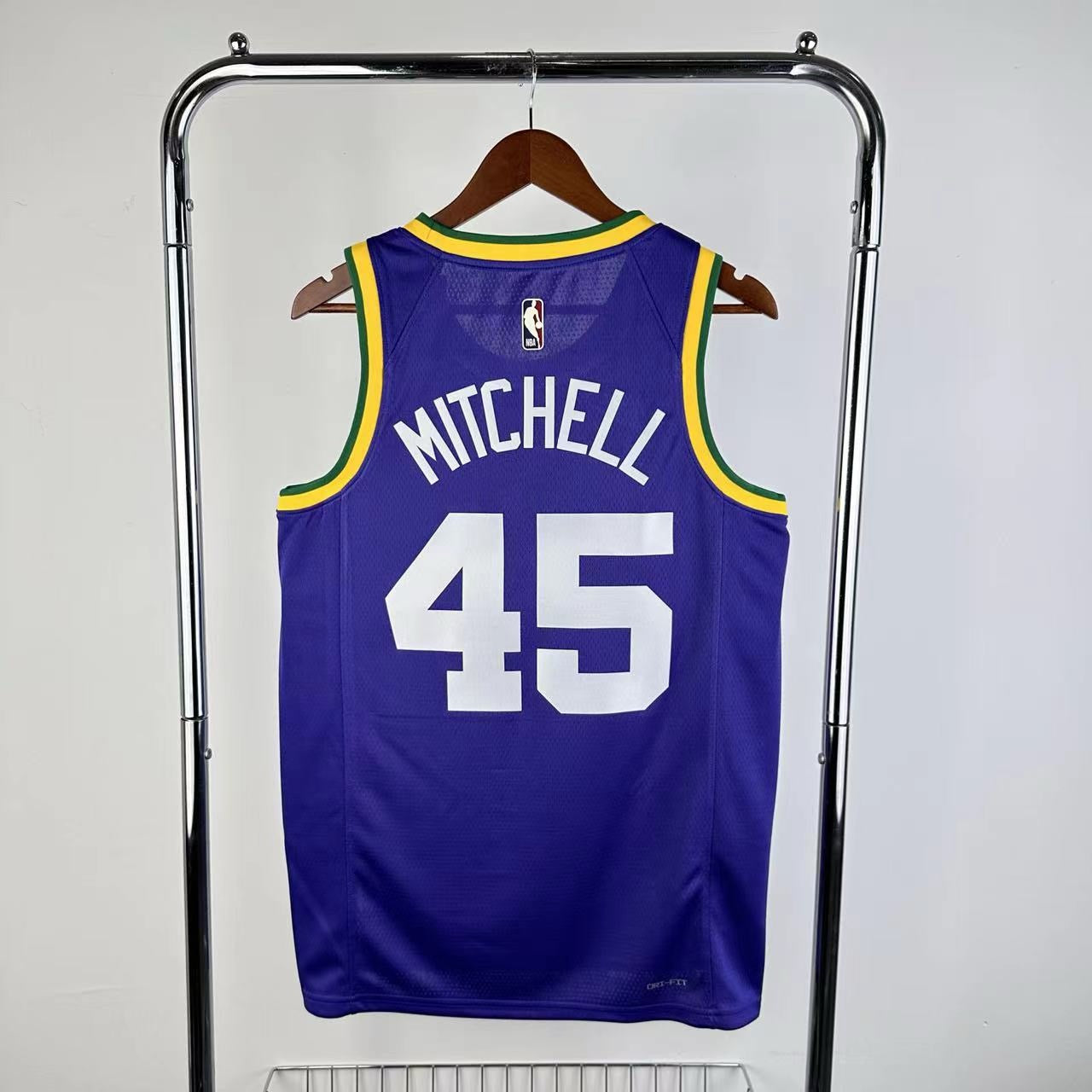 Maillot donovan mitchell 2024/2025 - Vêtements de sport