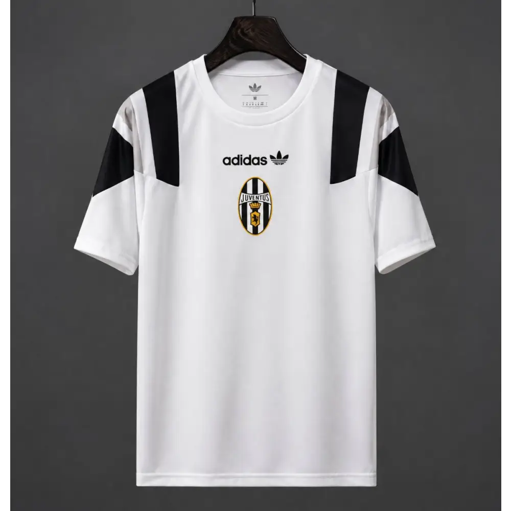 Maillot Juventus Concept EQT 2026/2027 - Vêtements de sport