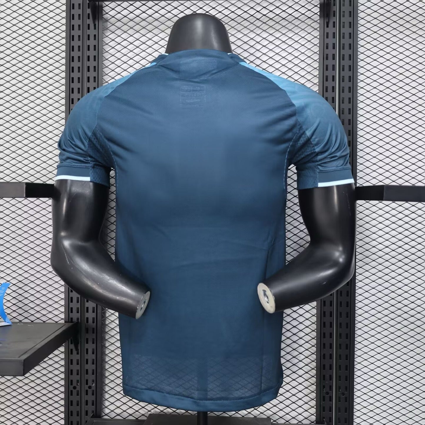 Maillot Real Madrid bleu marine 2025/2026 - Vêtements de sport