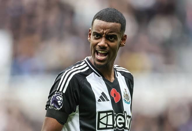 Isak débarque chez les Reds!