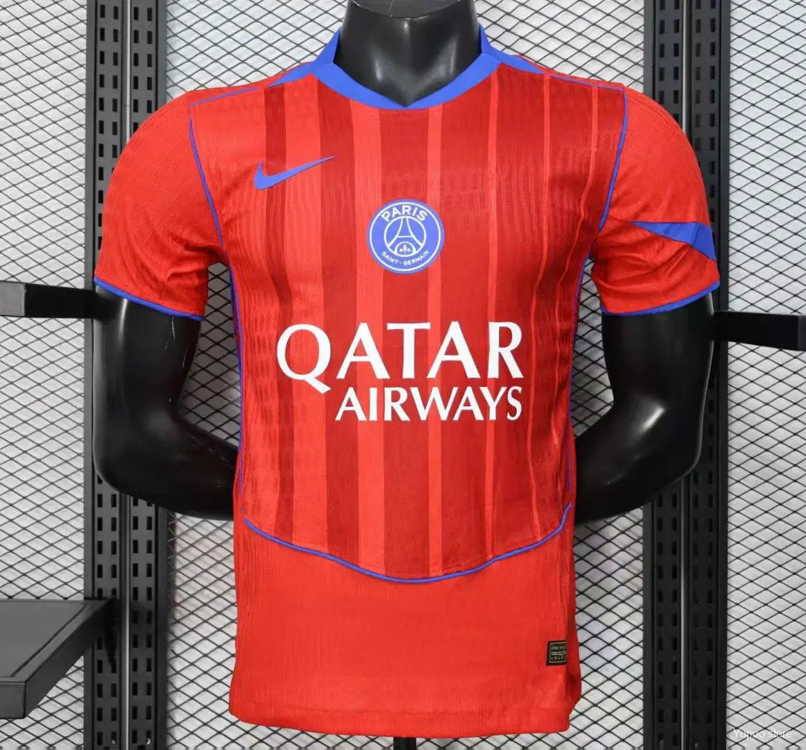 Le PSG sort son maillot LDC!