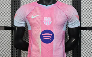 Maillot Barça rose : un design audacieux qui séduit les supporters