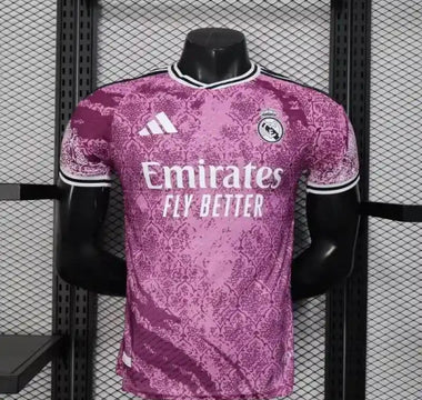 Les maillots concept : la tendance incontournable pour les fans de football