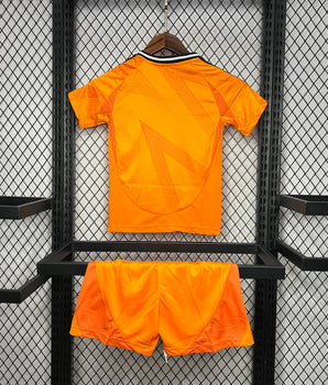 Kit enfant Real Madrid Extérieur 24/25