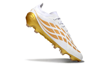 Crampons Adidas Predator Blanc et Or