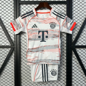Kit enfant FC Bayern Munich Extérieur 2025/2026