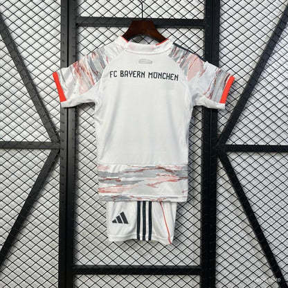 Kit enfant FC Bayern Munich Extérieur 2025/2026