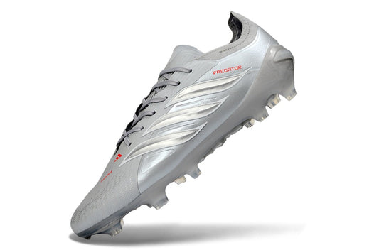 Crampons Adidas Predator Argent