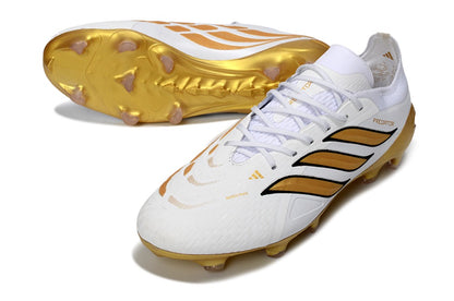 Crampons Adidas Predator Blanc et Or