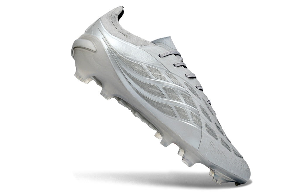 Crampons Adidas Predator Argent