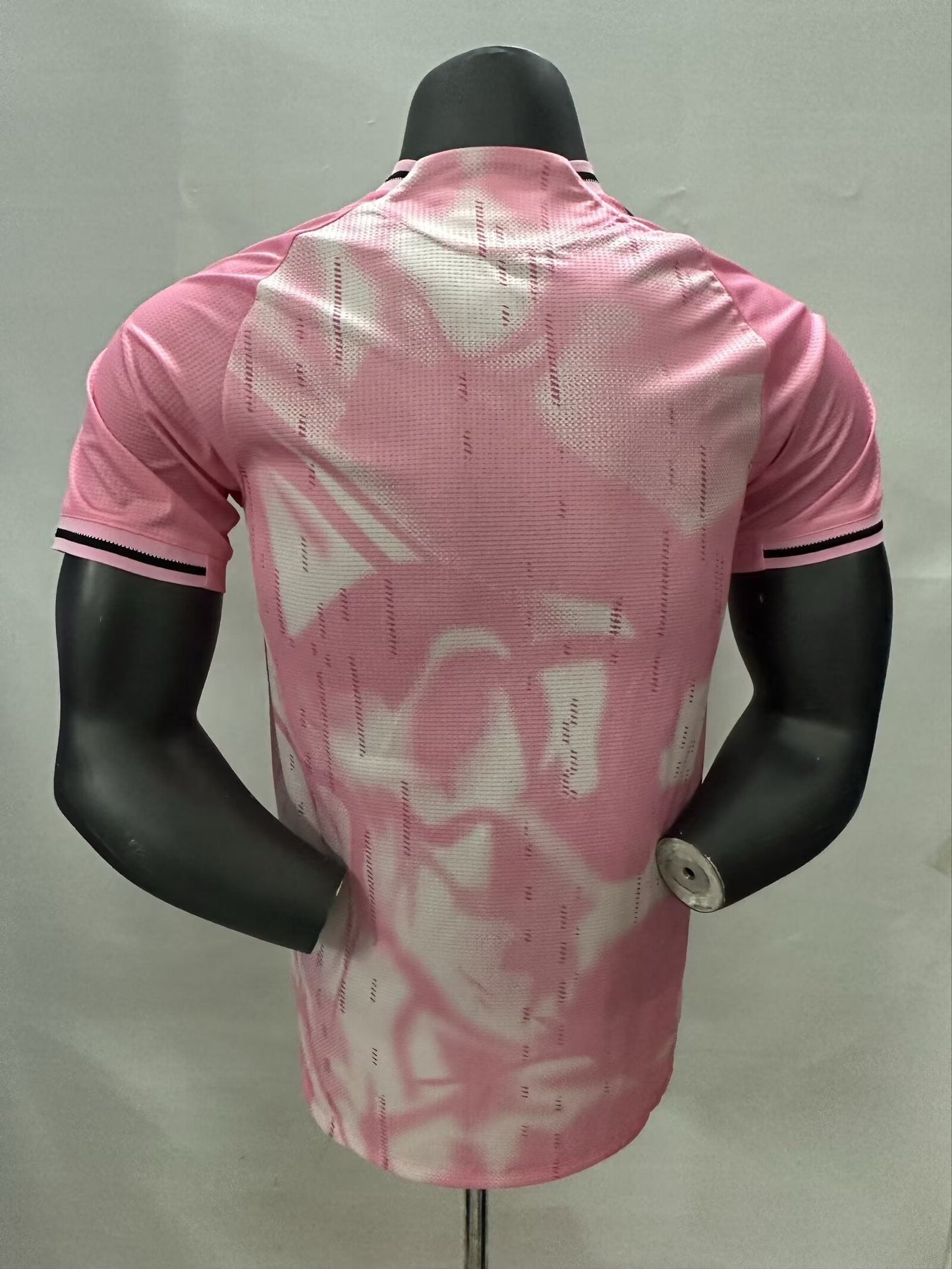 Real Madrid Rose version joueur 2025/2026