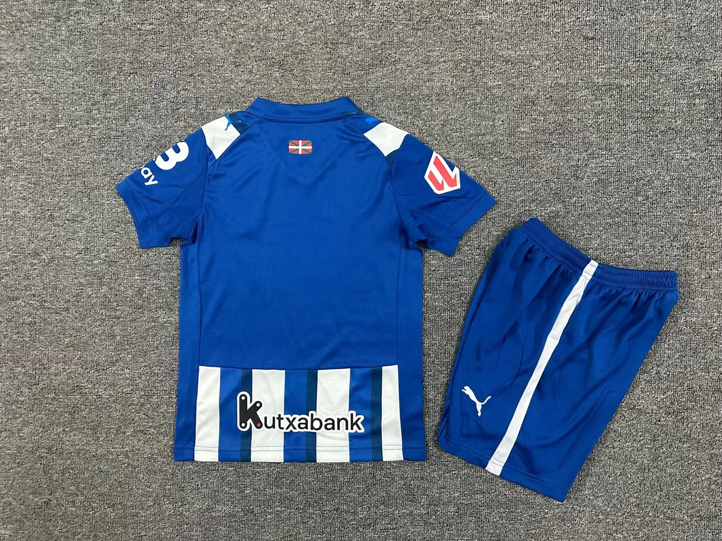 Kit enfant Alaves Domicile 2025/2026