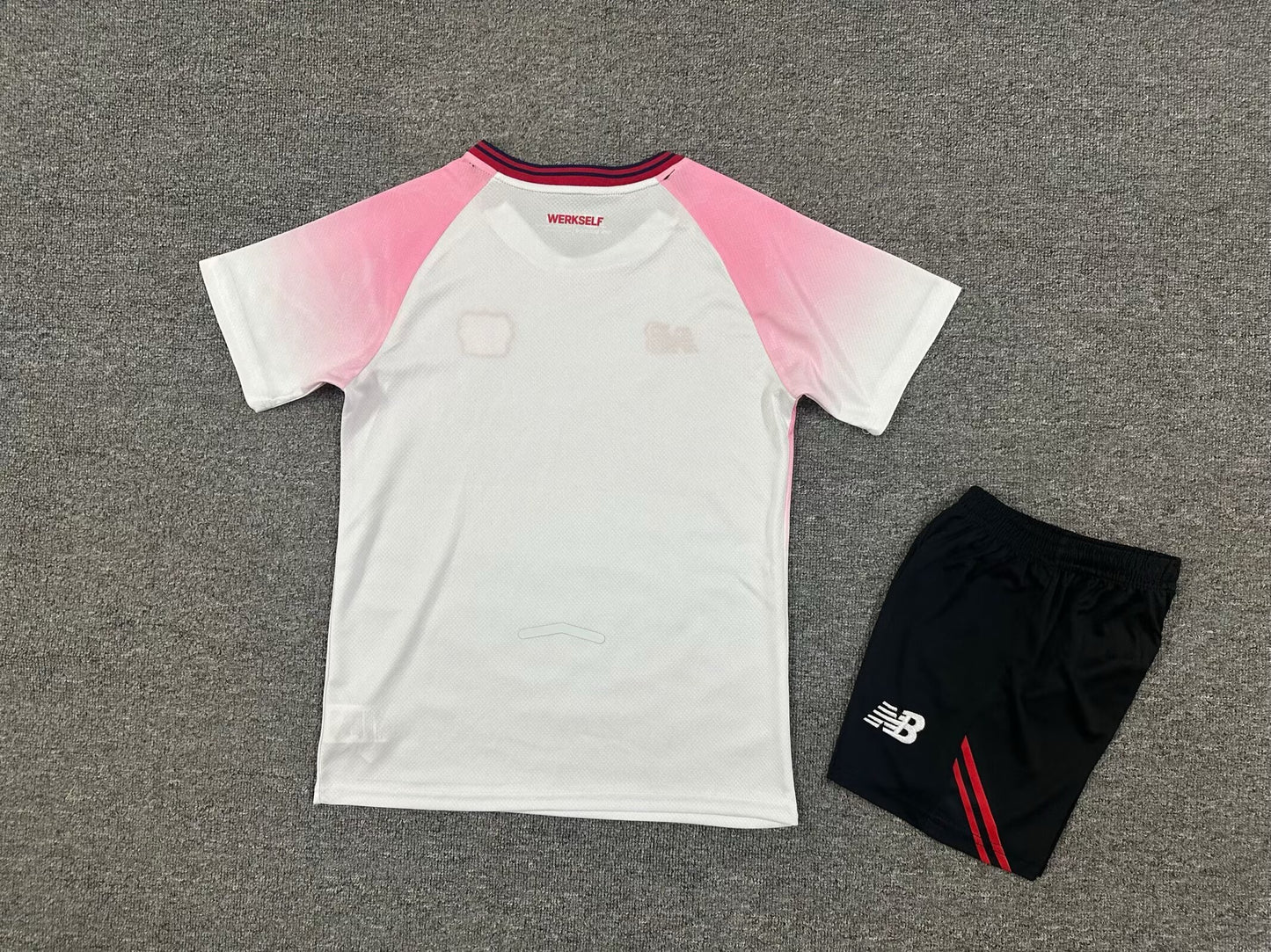Kit enfant Bayer Leverkusen Extérieur 2025/2026