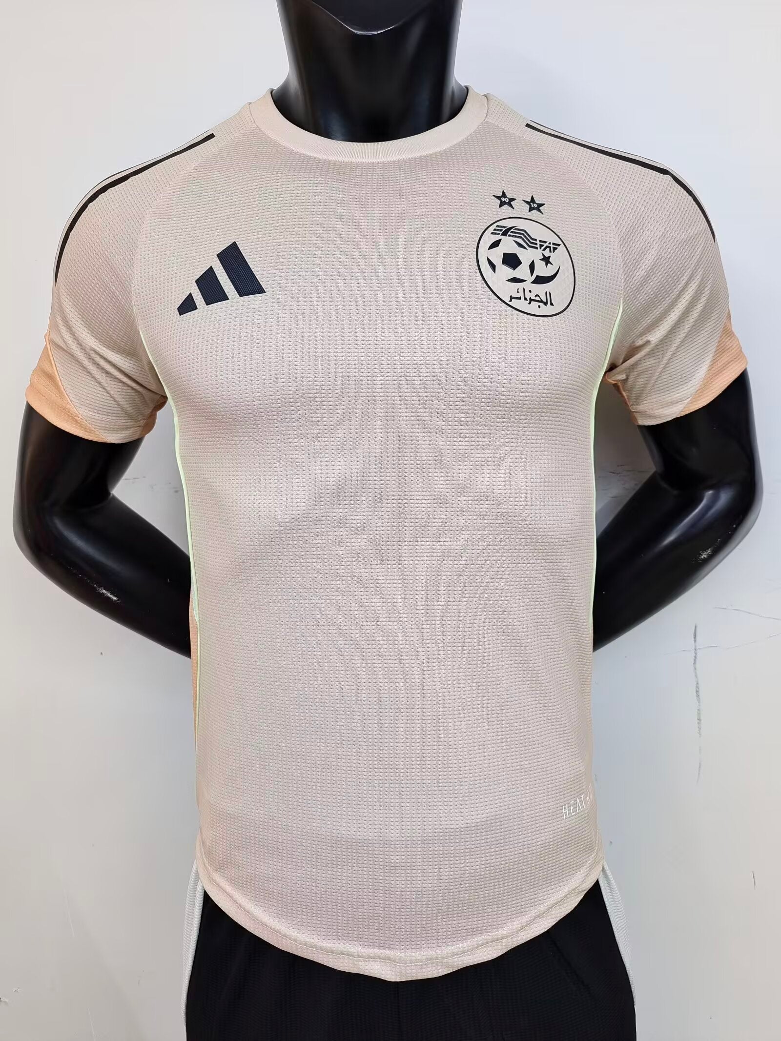 Algérie Version Joueur 2025/2026 - Vêtements de sport