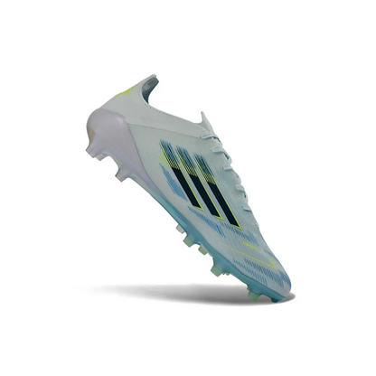Crampons Adidas F50 Blanche et bleu