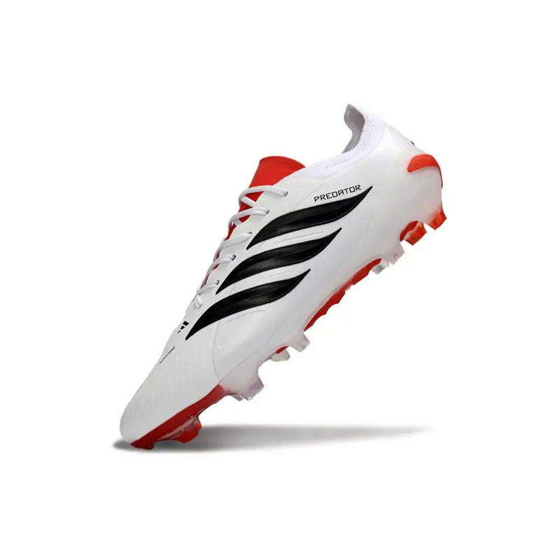 Crampons Adidas Predator Blanc