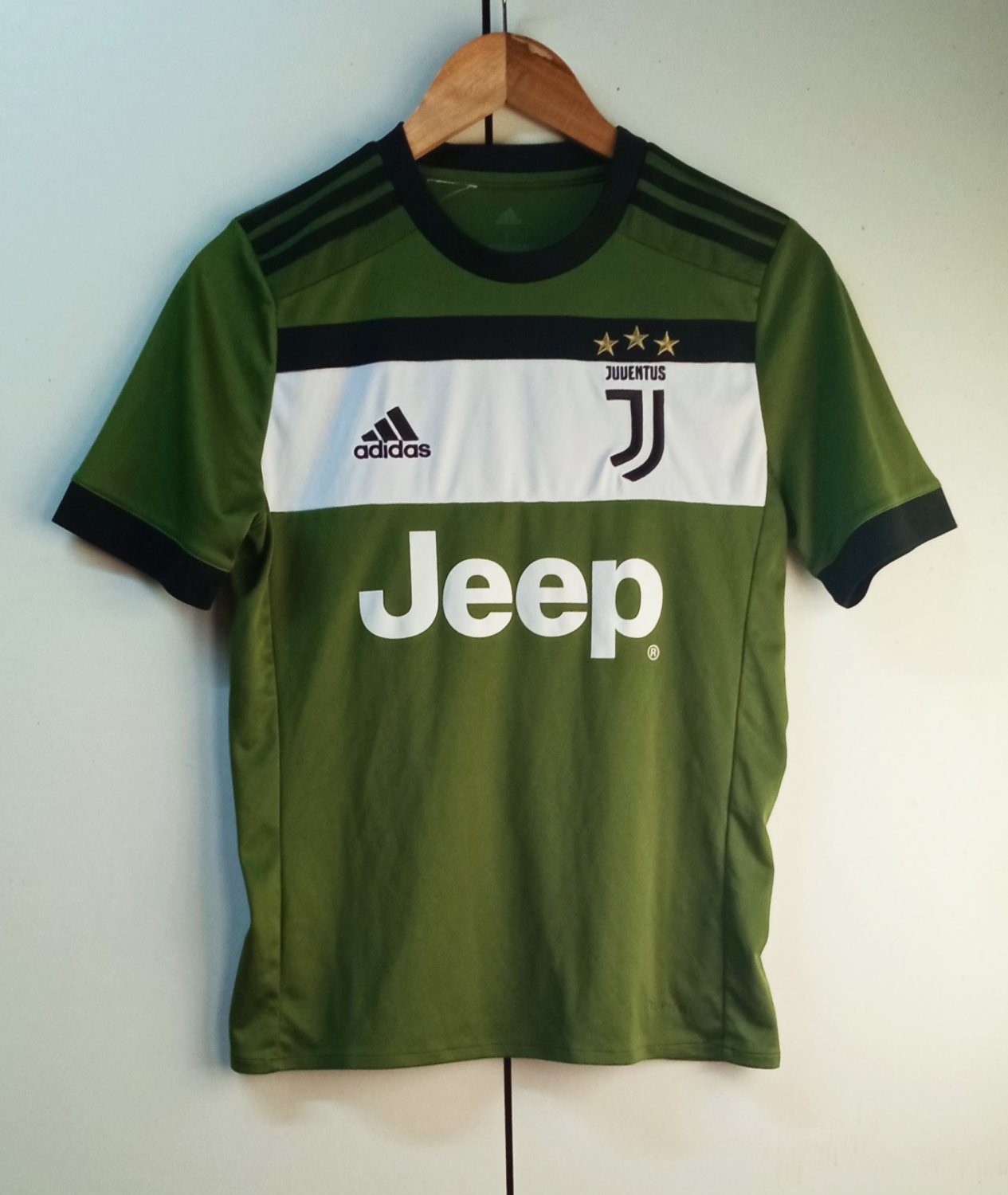 Juventus Third Retro 2017/2018