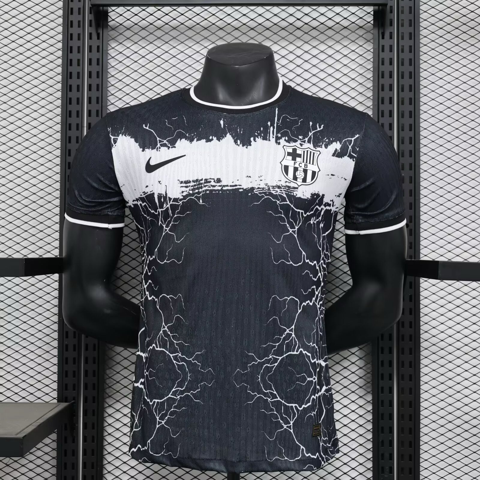 FC Barcelone Noir & Blanc 2024/2025 - Extérieur / S - Vêtements de sport