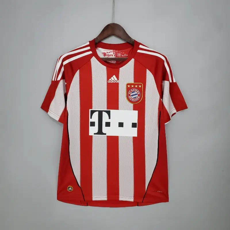 FC Bayern Munich Domicile Retro 2010/2011 - Vêtements de sport