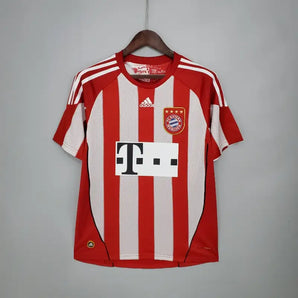 FC Bayern Munich Domicile Retro 2010/2011 - Vêtements de sport