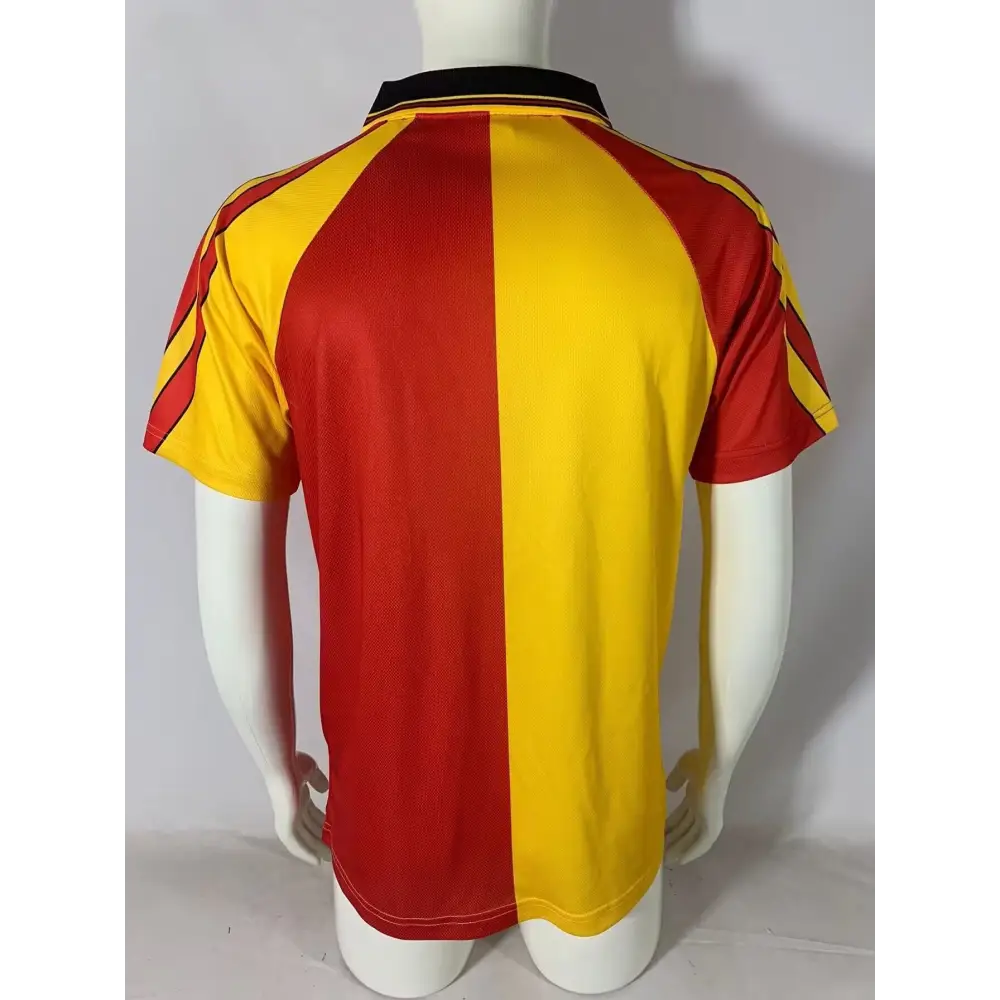 Galatasaray SK Domicile Retro 1998/1999 - Vêtements de sport