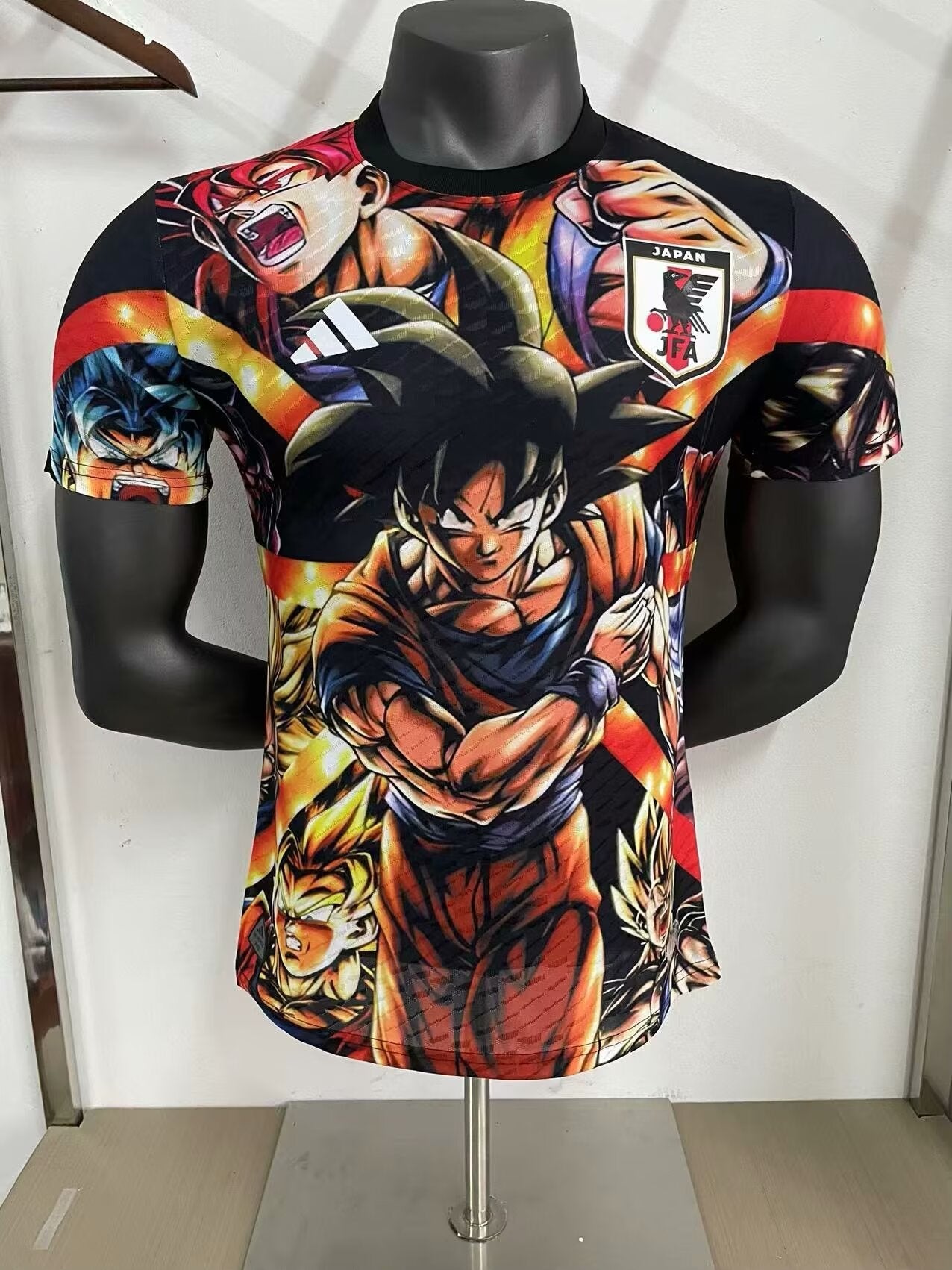 Japon Dragon Ball Super Goku Version Joueur 2025/2026 - Vêtements de sport