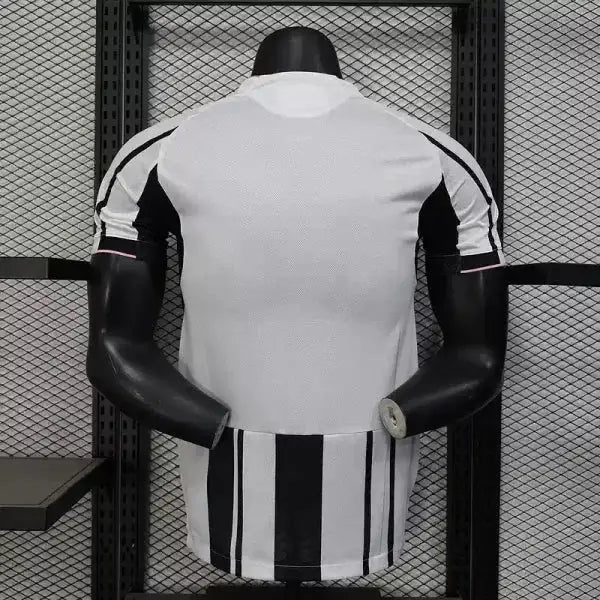 Juventus Domicile Version Joueur 2025/2026 - Vêtements de sport