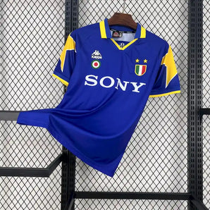 Juventus Extérieur Retro 1995/1996 - Vêtements de sport
