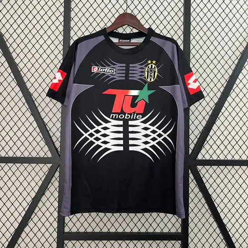 Juventus Goalkeeper Retro 2001/2002 - Vêtements de sport