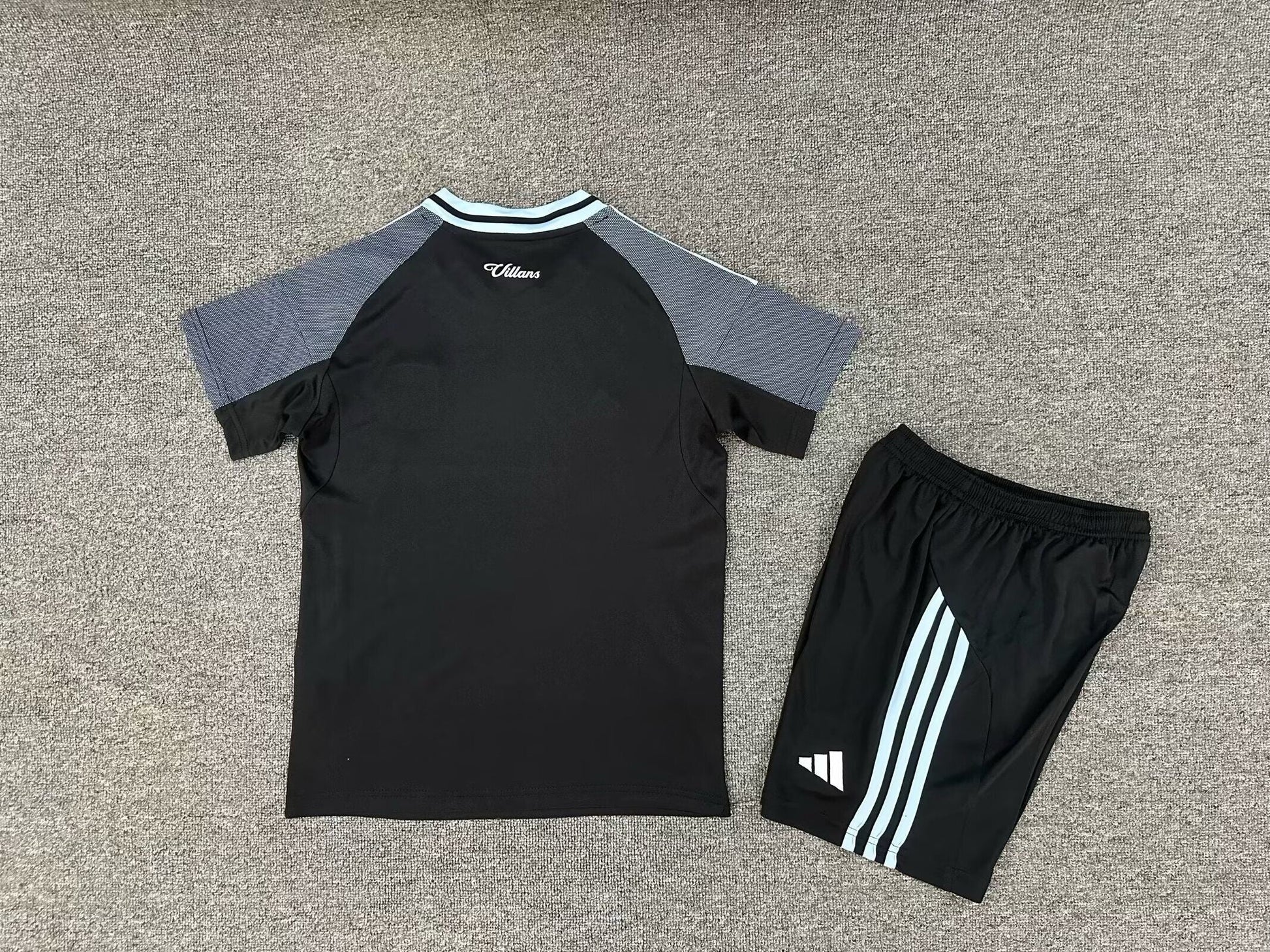 Kit enfant Aston Villa Extérieur 2025/2026 - Vêtements de sport