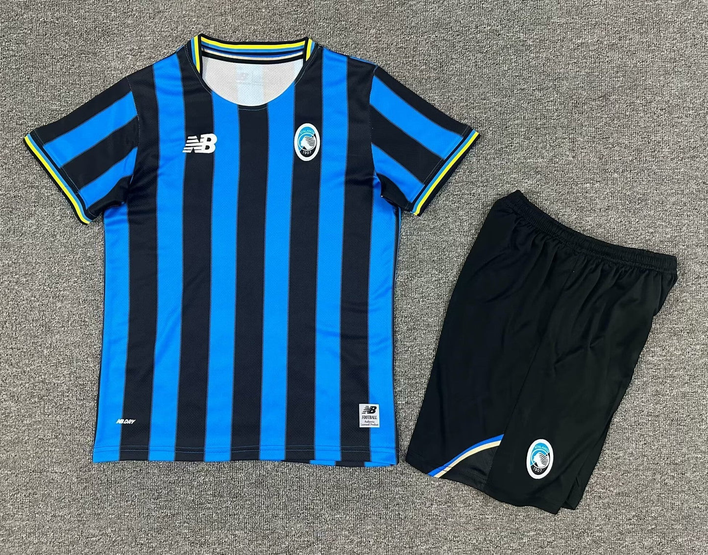 Kit Enfant Atalanta Bergame Domicile 2025/2026 - Vêtements de sport
