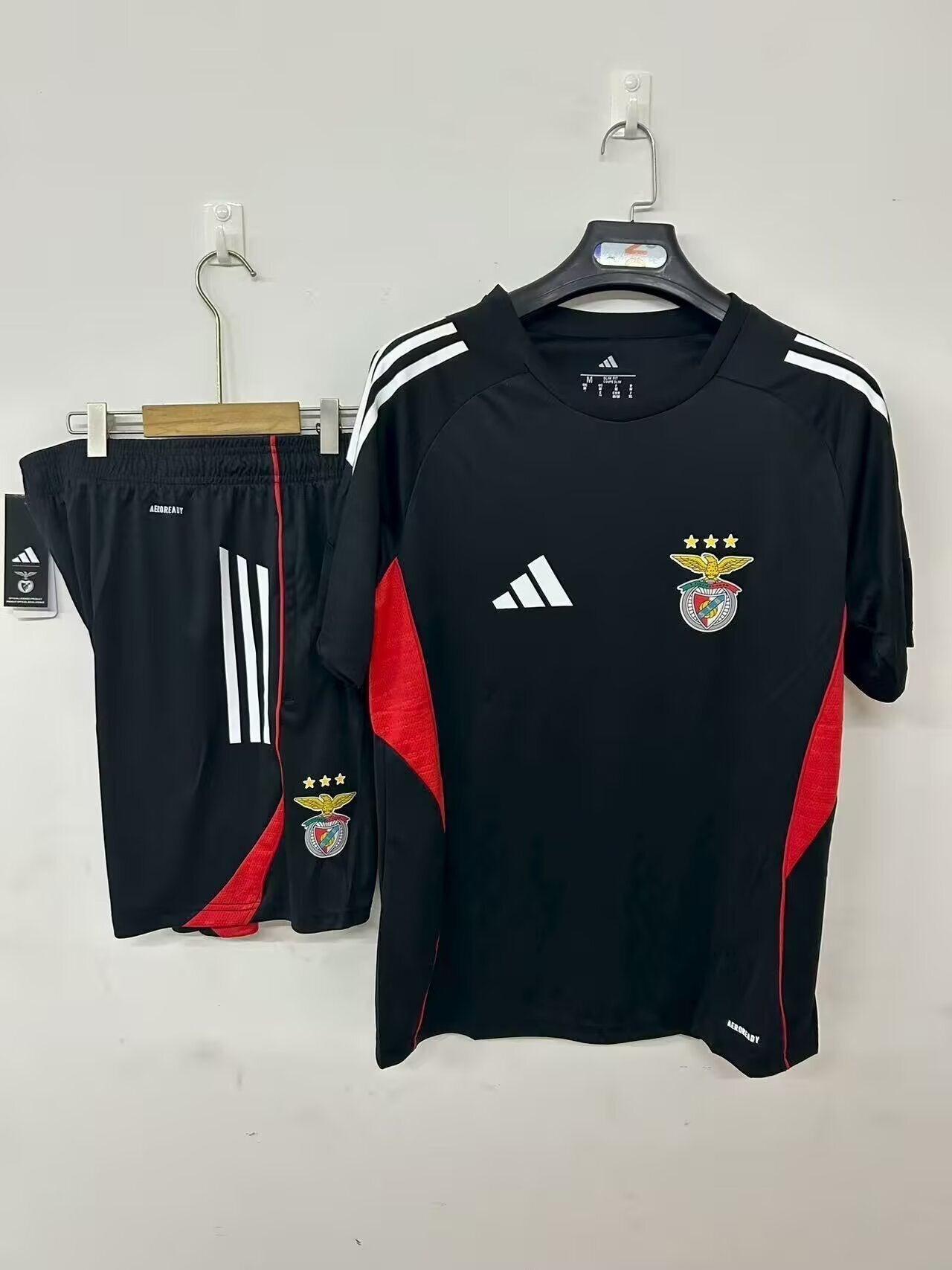 Kit enfant Benfica Lisbonne Entrainement 2025/2026 Vêtements de sport
