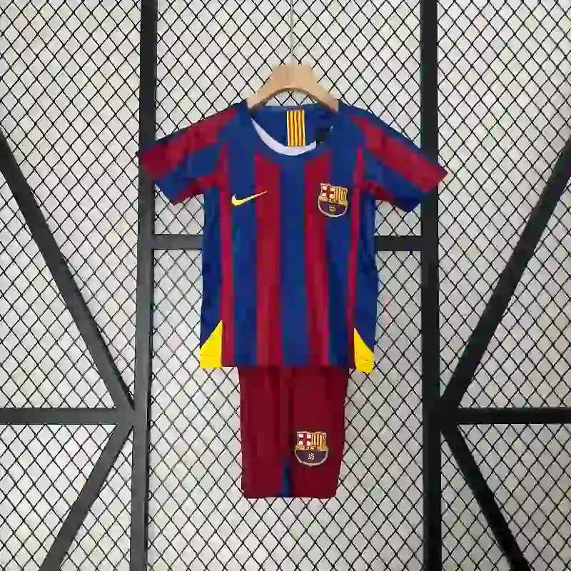 Kit Enfant FC Barcelone Retro 2005/2006 - Vêtements de sport