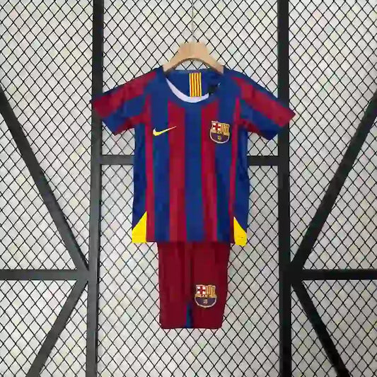 Kit Enfant FC Barcelone Retro 2005/2006 - Vêtements de sport