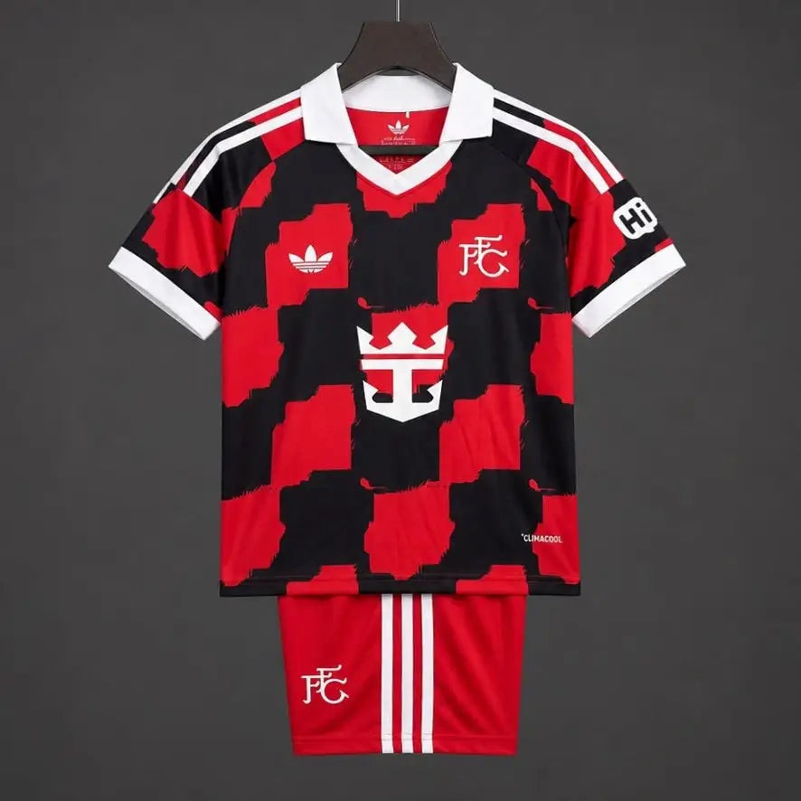 Kit enfant Fulham extérieur 26/27 - Vêtements de sport