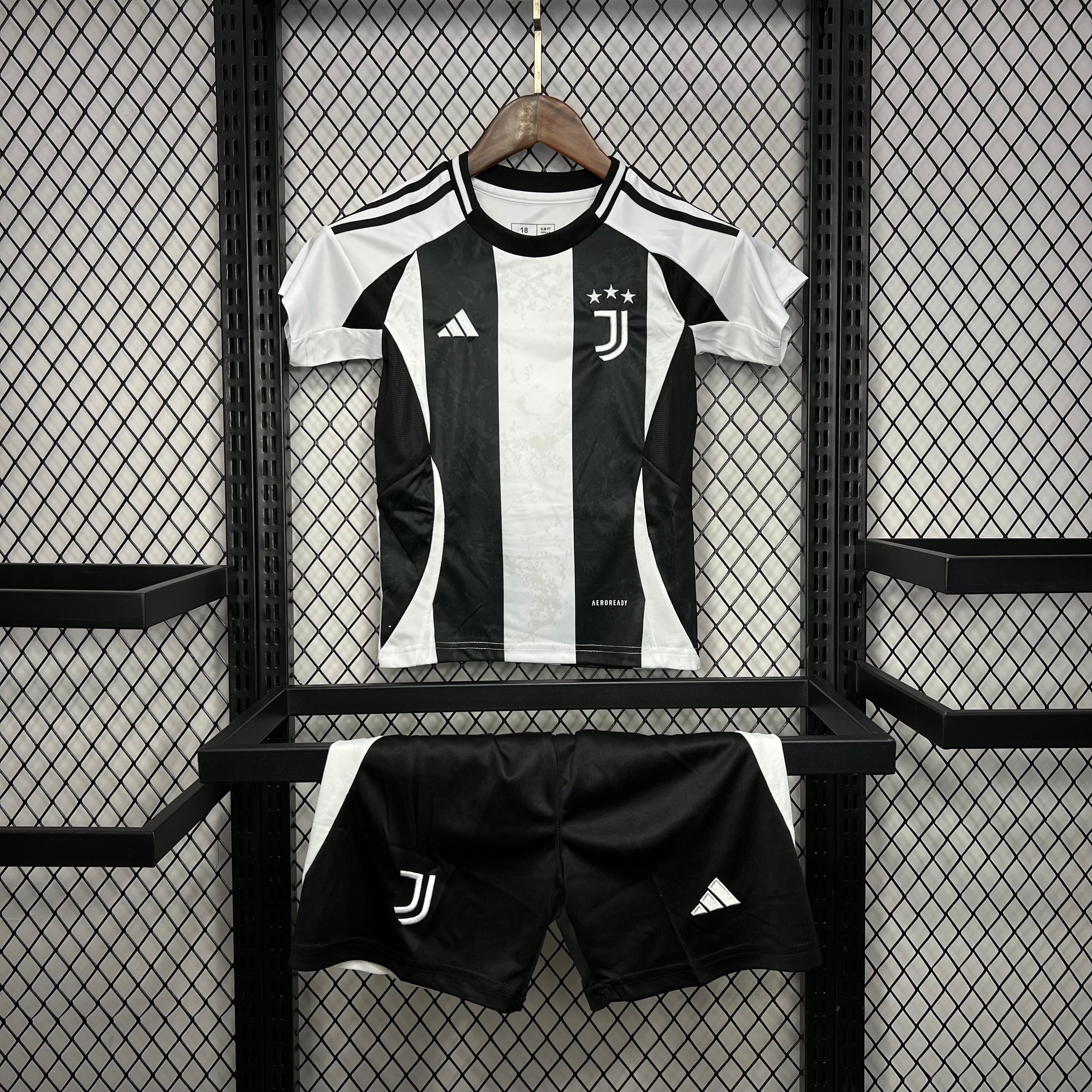 Kit enfant Juventus Domicile 24/25 - Domicile / XXS - Vêtements de sport