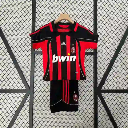 Kit enfant Milan AC Domicile Retro 2006/2007 - Vêtements de sport