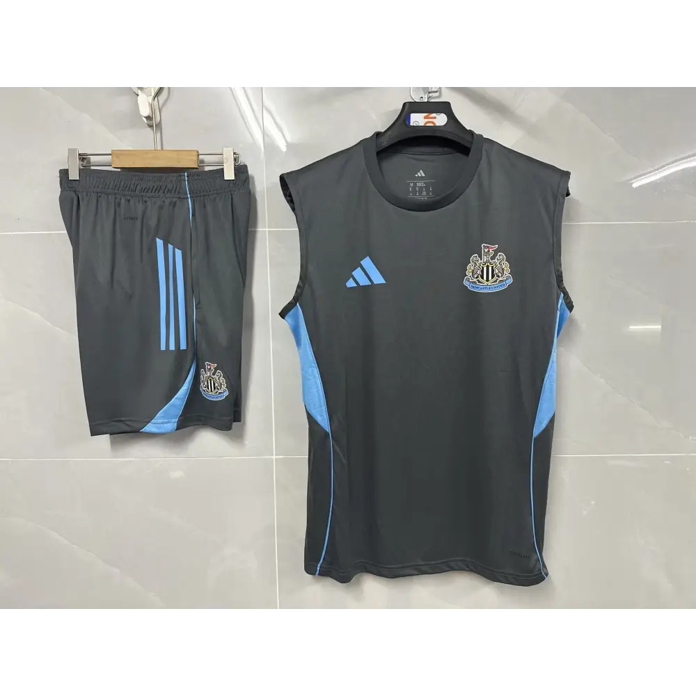 Kit enfant Newcastle Utd 25/26 Vêtements de sport