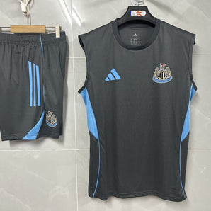 Kit enfant Newcastle Utd 25/26 Vêtements de sport
